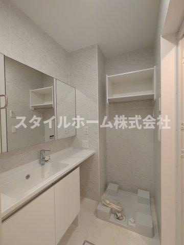 D-avance北側の洗面所