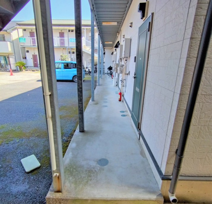 カオルハイツⅠのエントランス