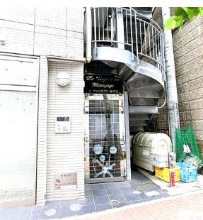 ル ヴァンテアン松が谷のエントランス|落ち着いたエントランスです