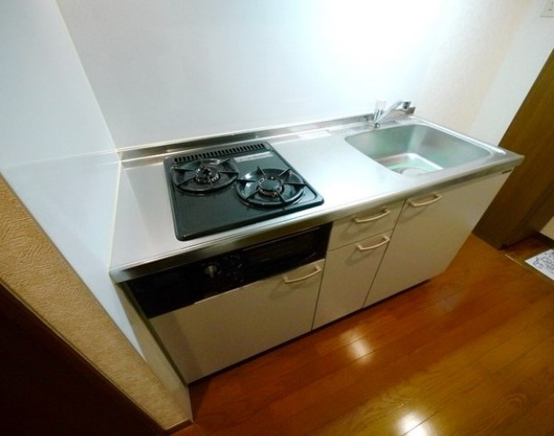 アンプルールクラージュ西青木のキッチン