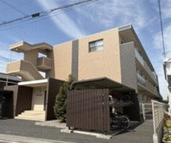 カメリア本町の外観