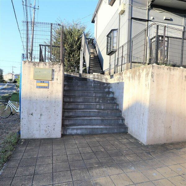 ビーライン日信Ｂのエントランス