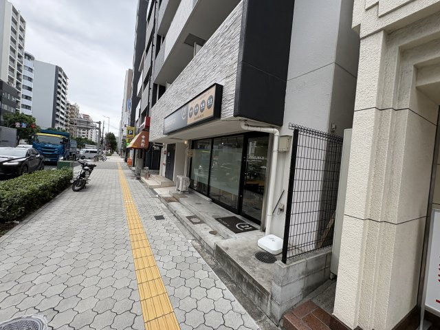 R SQUARE 東天満の駐車場