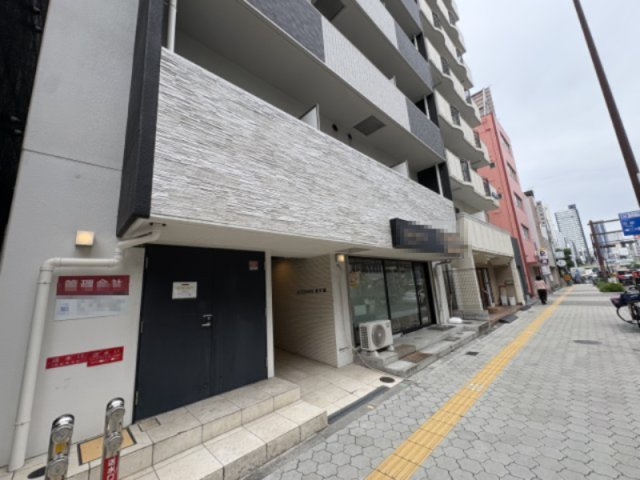 R SQUARE 東天満の駐車場