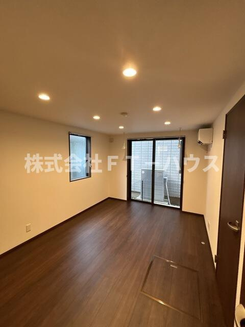 ヴィラセゾン船橋本町Ⅱの居間・リビング