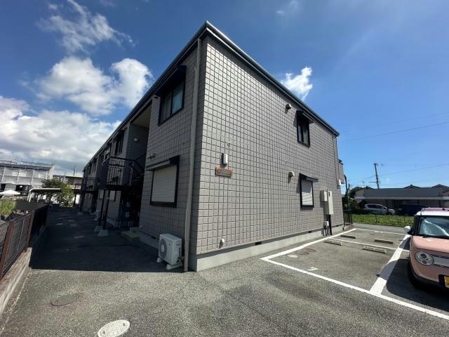 メゾン鷹取の外観