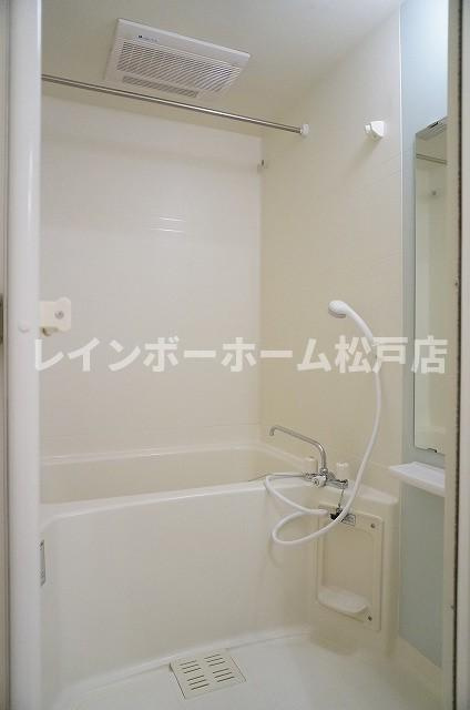 フィオーレの浴室|コンパクトで使いやすいお風呂です