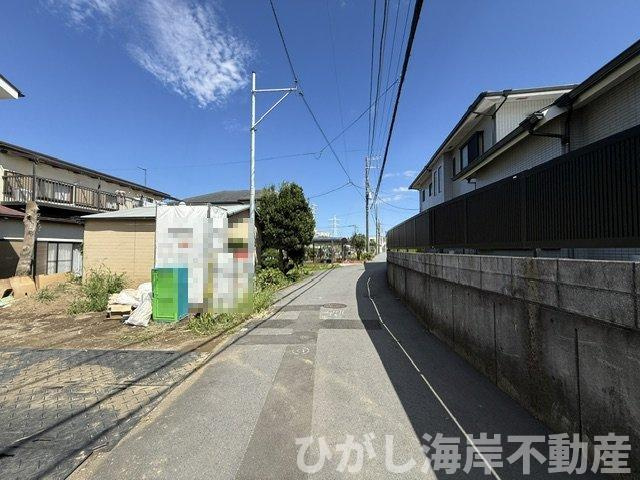 平塚市榎木町　新築戸建　の前面道路含む現地写真|9月14日撮影　建築中　現地外観