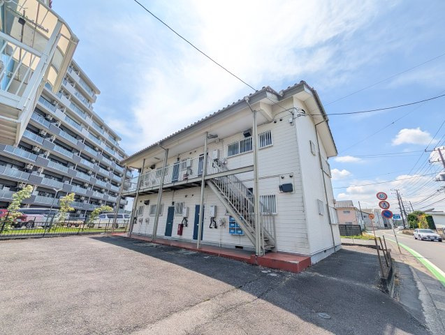日高市上鹿山 ハイツ林B