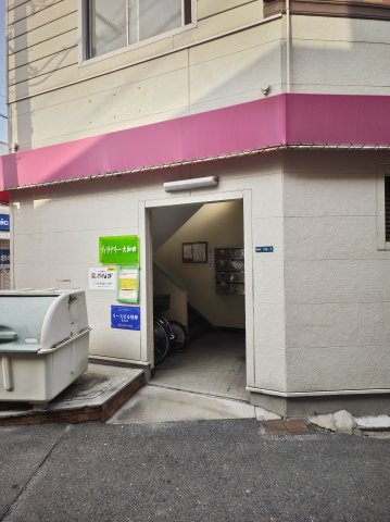 ヴィラナリー大和田　仲介手数料無料のエントランス|ゆとりのあるエントランスです
