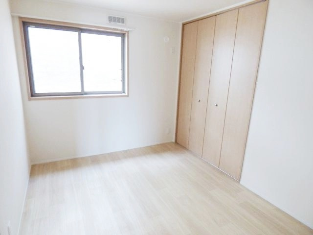 ラベイユⅠの寝室|ネット無料・角部屋