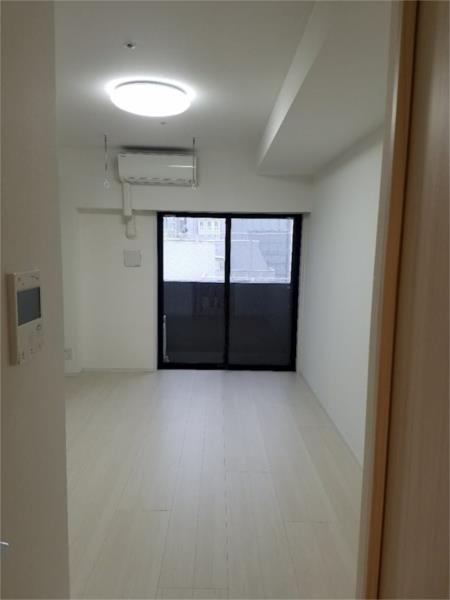 メイクスデザイン新宿の洋室|8帖ある広々としたお部屋