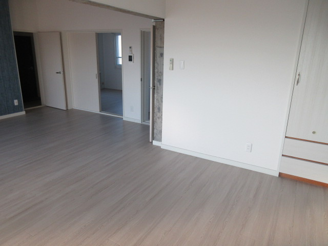 cuore（クオーレ）新町の洋室
