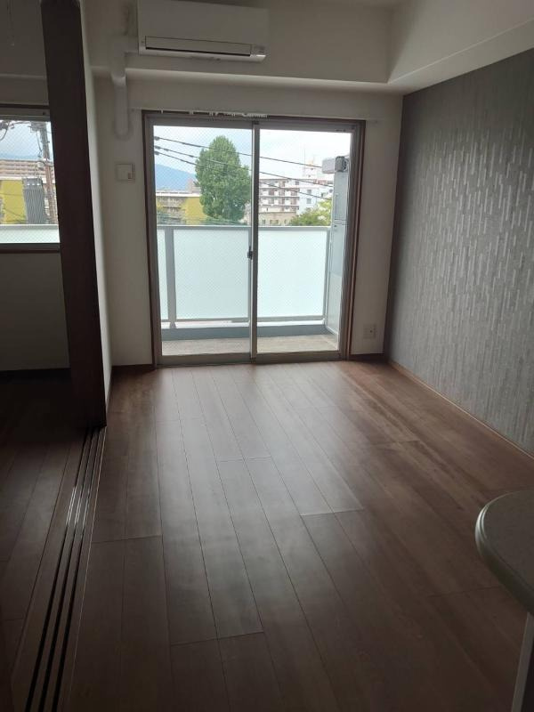 福岡市博多区南本町２丁目の賃貸マンションの居間・リビング|物件の画像3