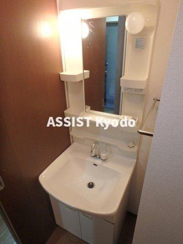 フォレストコーポの独立洗面台