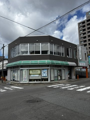 南通商店街店舗　１階の外観