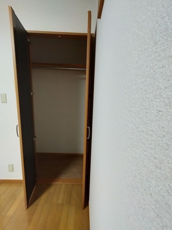 クレアーレ瑞江Ⅳの収納