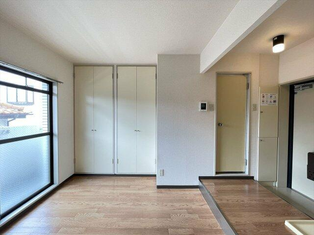 川崎市多摩区登戸の賃貸マンションの居間・リビング|別部屋参考