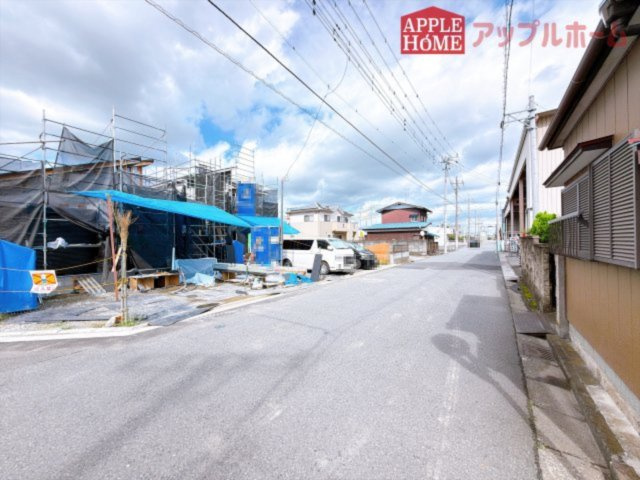 [新築住宅] 行田市旭町 全2棟の前面道路含む現地写真