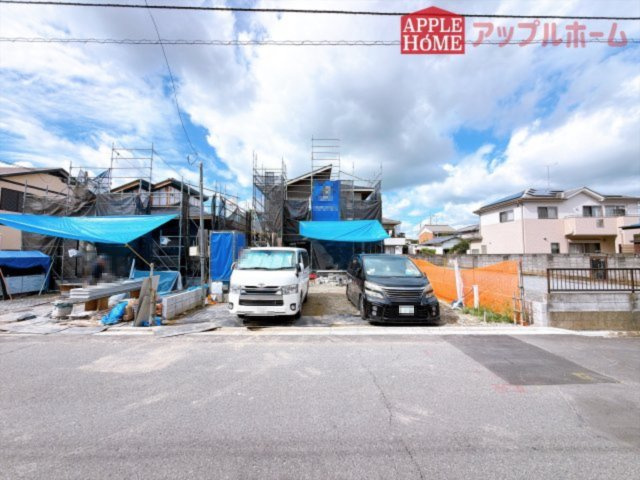 [新築住宅] 行田市旭町 全2棟の前面道路含む現地写真