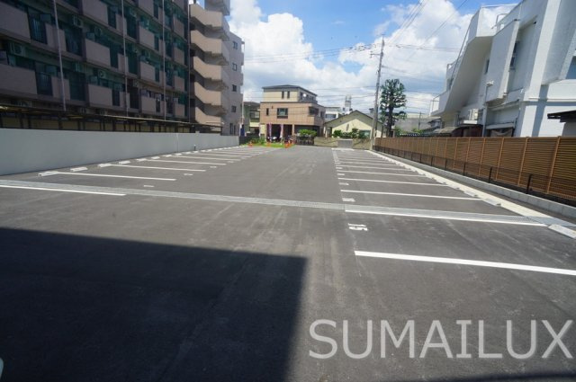 KANNA-KAMUIの駐車場