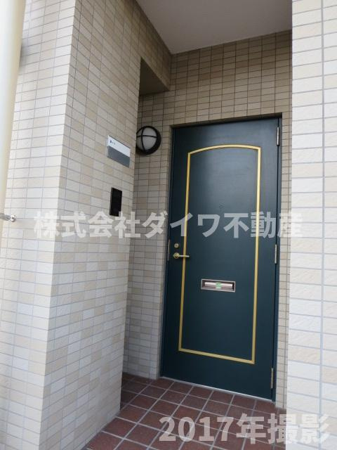 メゾン・ド・ファミーユの玄関