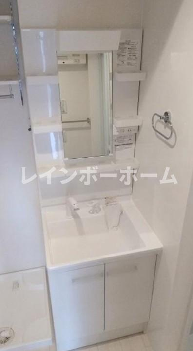 セレスティア東瑞江の独立洗面台