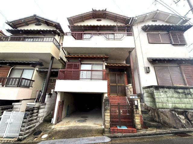 木戸山町貸家