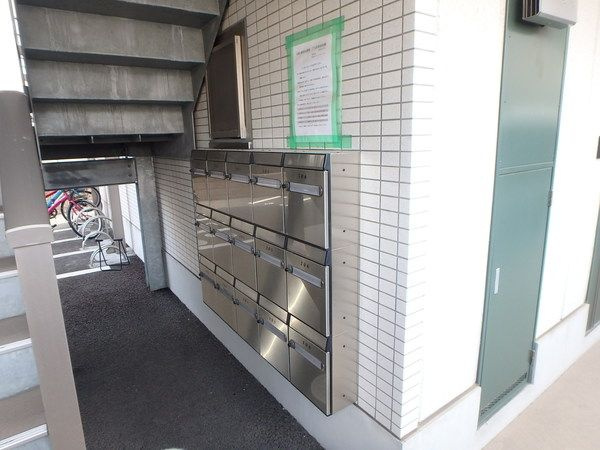 ＬＥＯ参拾伍番館のエントランス