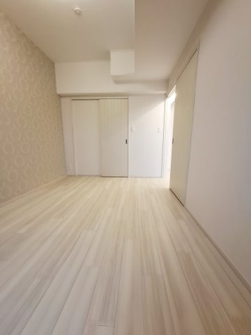 プレジオ西宮北口の洋室|6.5帖