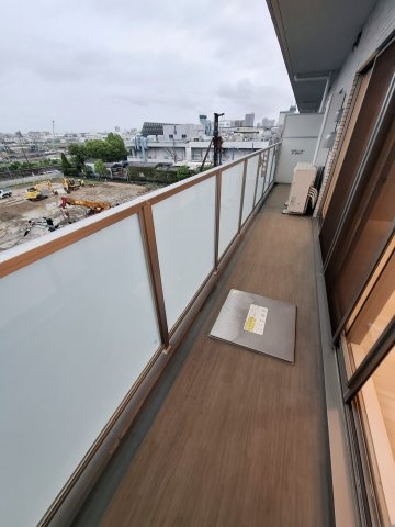 プレジオ西宮北口のバルコニー