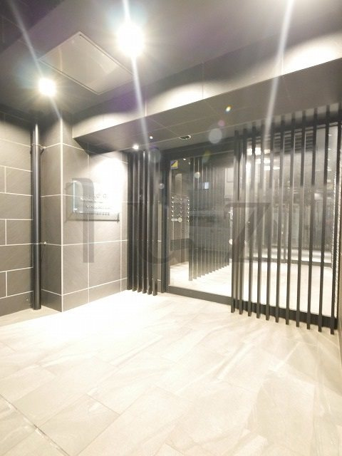 レア横濱天王町壱番館のエントランス