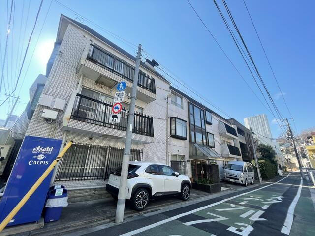 高輪第一ハイツの外観