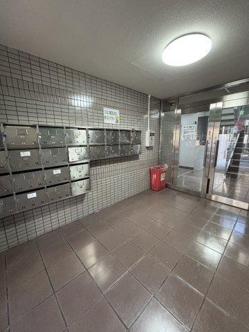 コーポラスフォーシーズンのロビー|落ち着いたロビーです