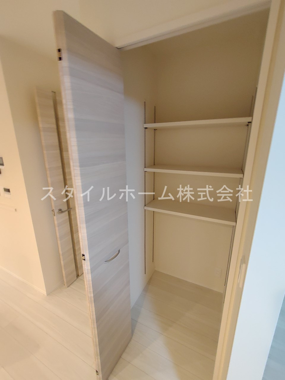 D-square東橋良町の収納