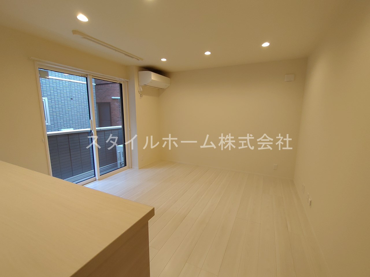 D-square東橋良町の居間・リビング