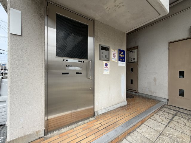 プレアール長居公園Ⅱのエントランス