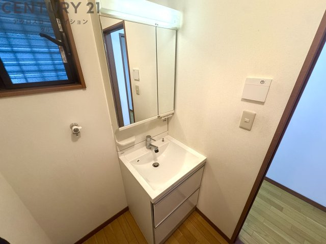 独立洗面化粧台付き☆