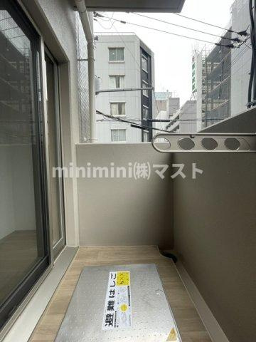 ArtizA南船場のバルコニー
