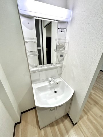 浜松市中央区和合町のアパートの洗面所