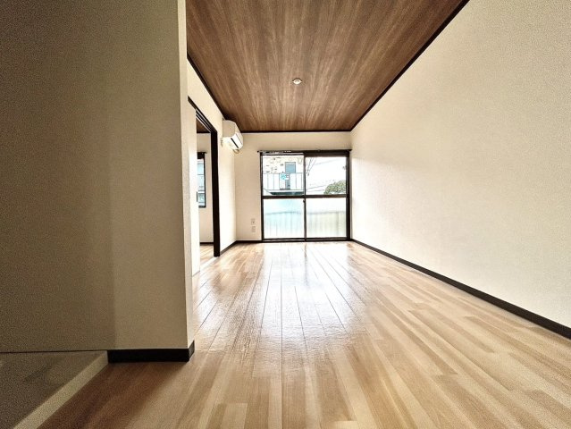 浜松市中央区和合町のアパートの居間・リビング