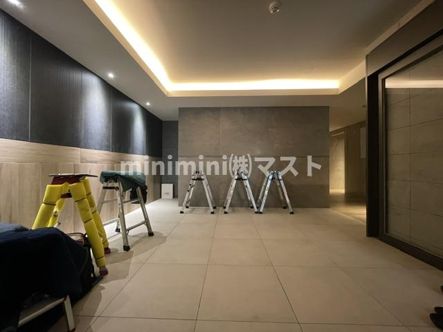ArtizA南船場のロビー