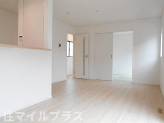 【居間・リビング】 | 須賀川市影沼町新築一戸建て3棟 | 居間です