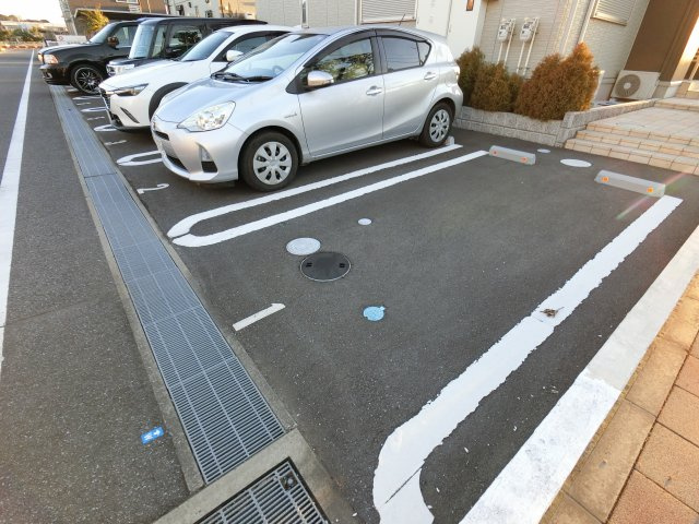 【駐車場】