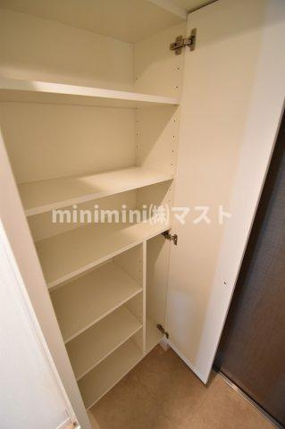 レジディア谷町の収納