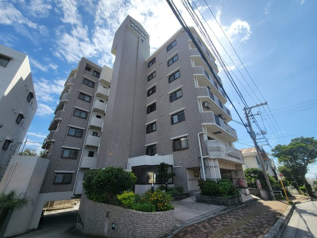 ライオンズマンション高良公園前の外観