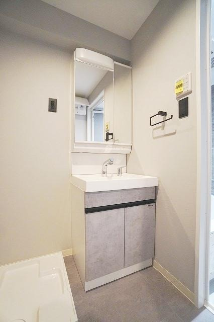 福岡市中央区清川３丁目の賃貸マンションの独立洗面台|物件の画像9