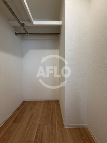 セレニテ蒲生四丁目駅前アリエの収納|セレニテ蒲生四丁目駅前アリエ　ウォークインクローゼット