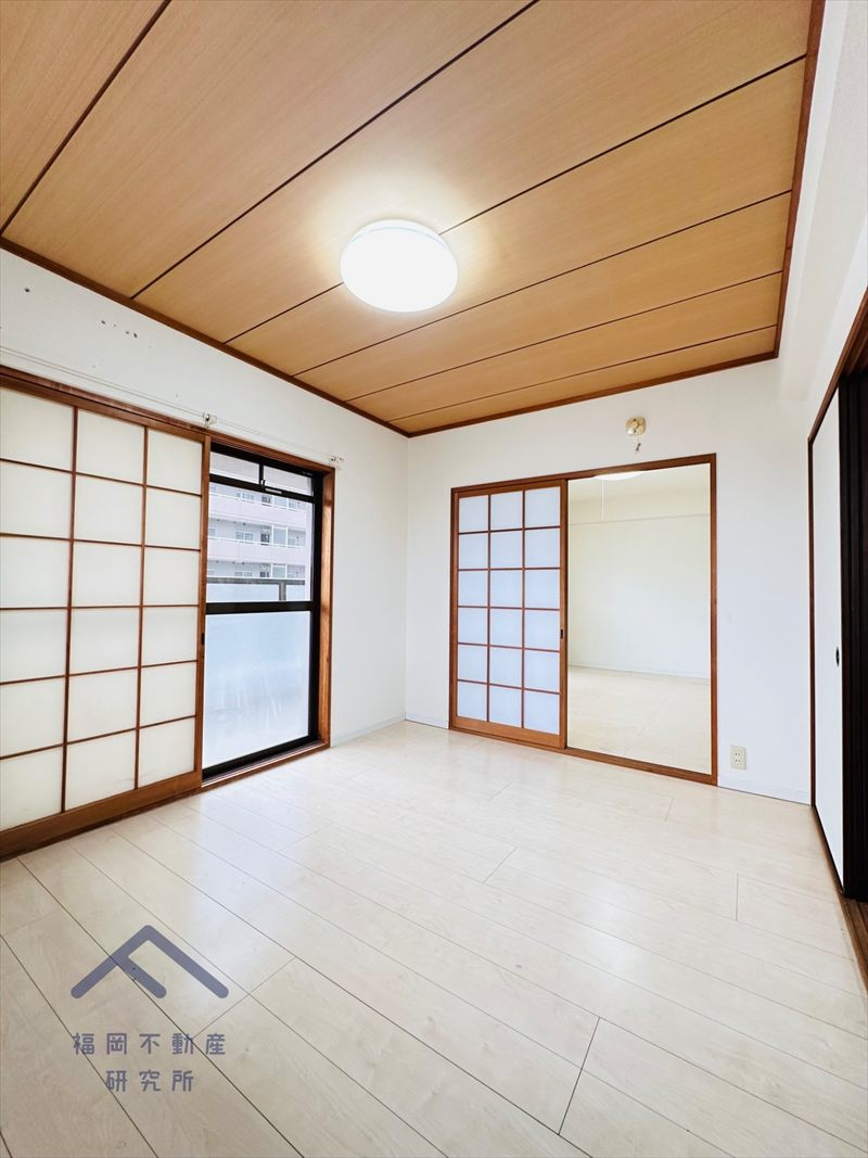 ロフティ箱崎の洋室