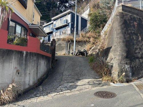 グリーンハイム逗子　A棟・B棟の前面道路含む現地写真|2026.1.27撮影